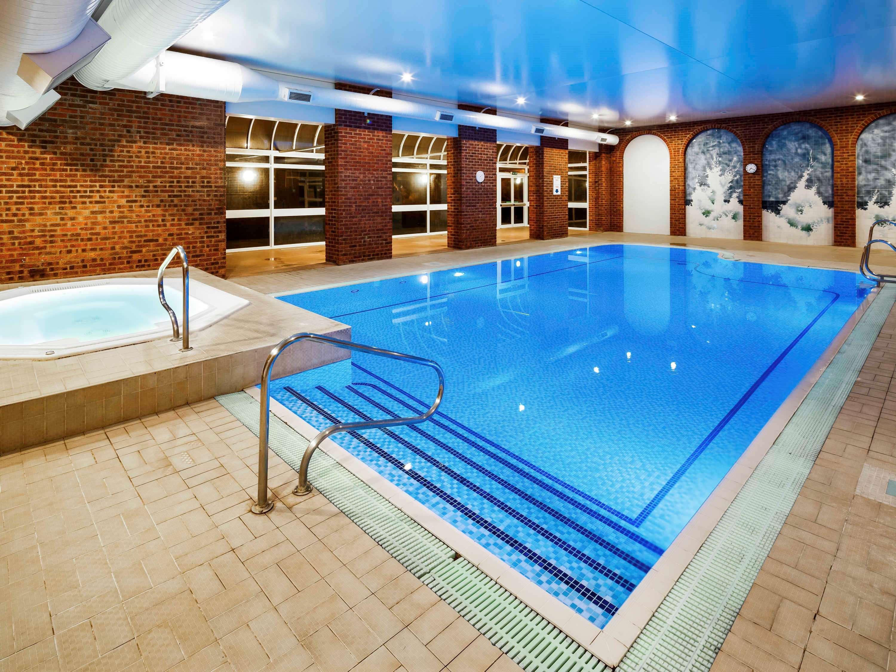 Mercure London Watford 4*