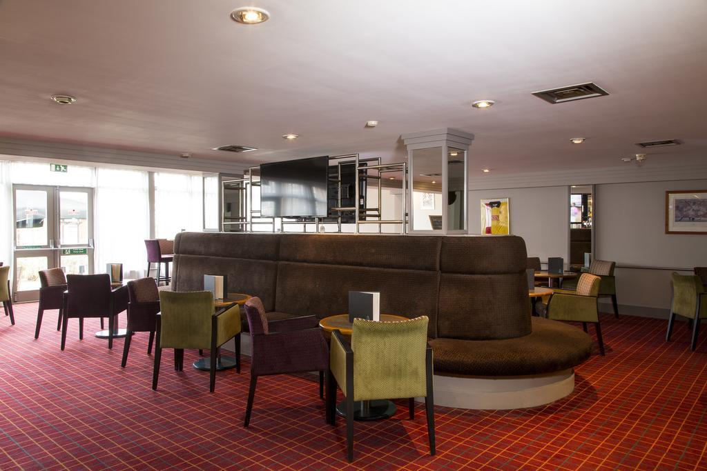 Hotel Mercure London Watford 4*